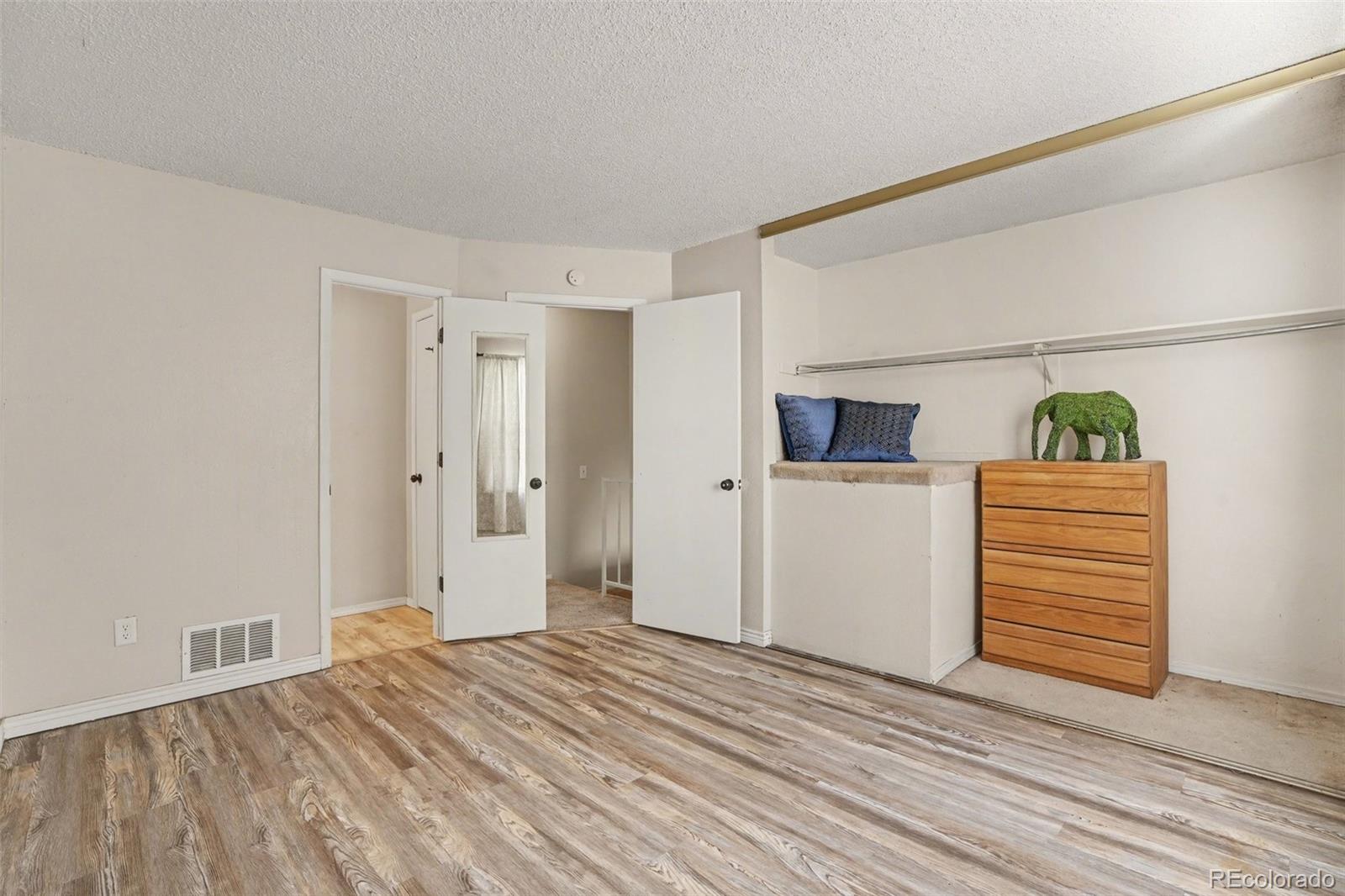 MLS Image #13 for 4019  charleston drive,colorado springs, Colorado