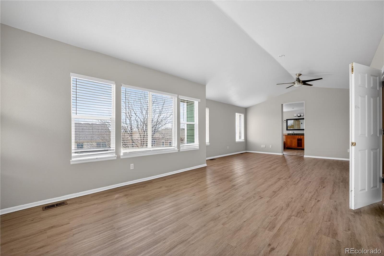 MLS Image #14 for 6111 s kirk street,centennial, Colorado