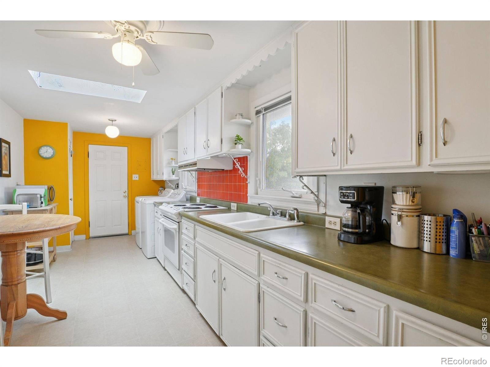 MLS Image #14 for 1110 s quitman street,denver, Colorado
