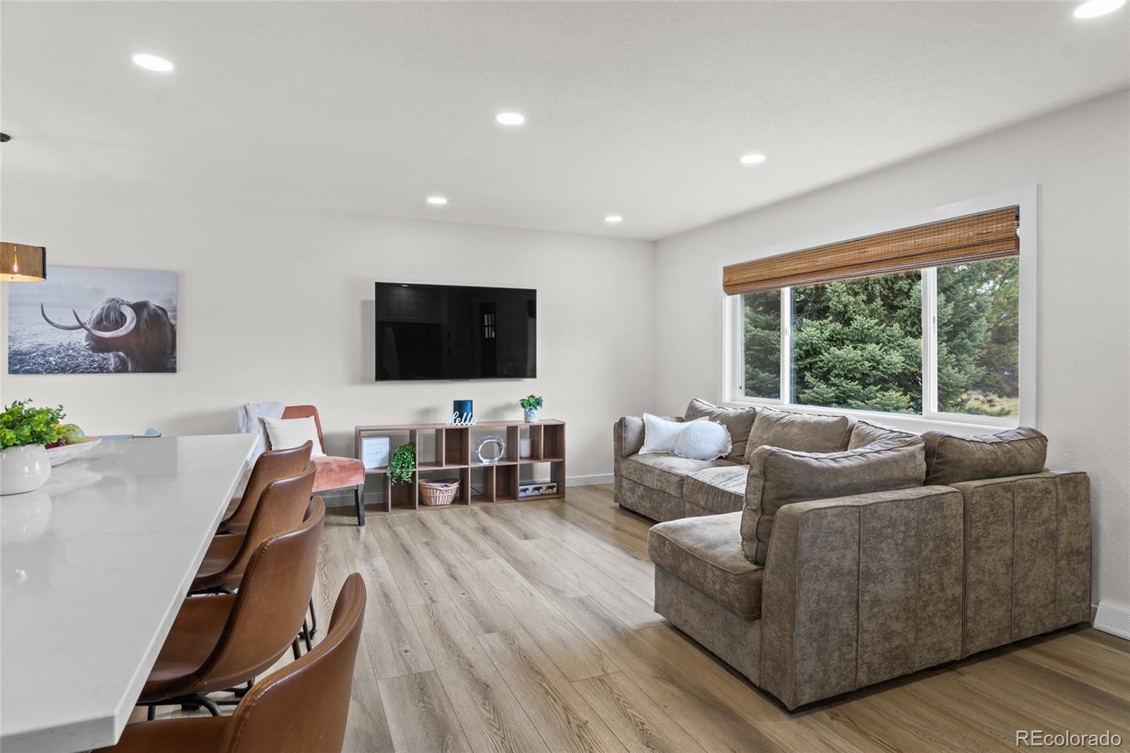 MLS Image #2 for 7439 s teller street,littleton, Colorado