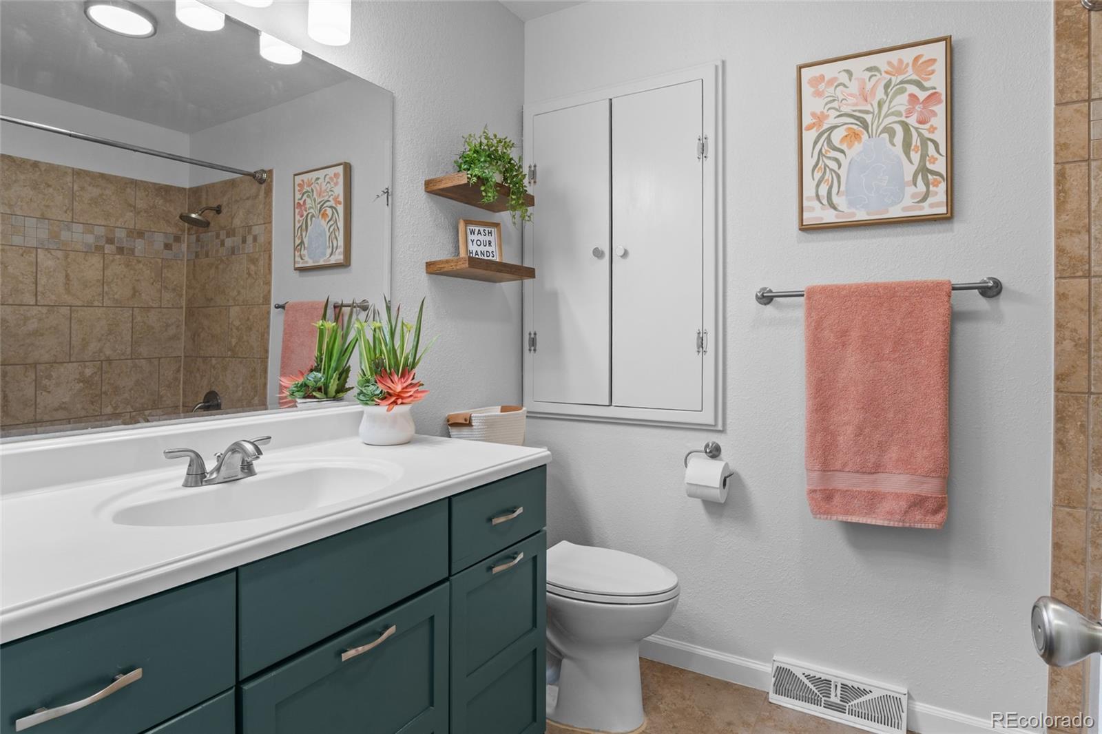 MLS Image #23 for 7439 s teller street,littleton, Colorado