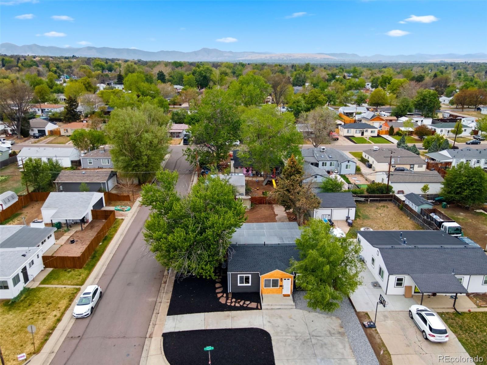 MLS Image #28 for 1995 s hazel court,denver, Colorado