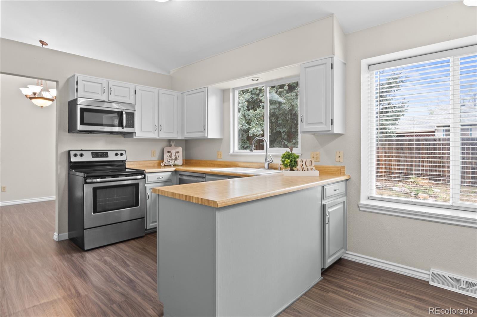 MLS Image #6 for 3737 s walden street,aurora, Colorado