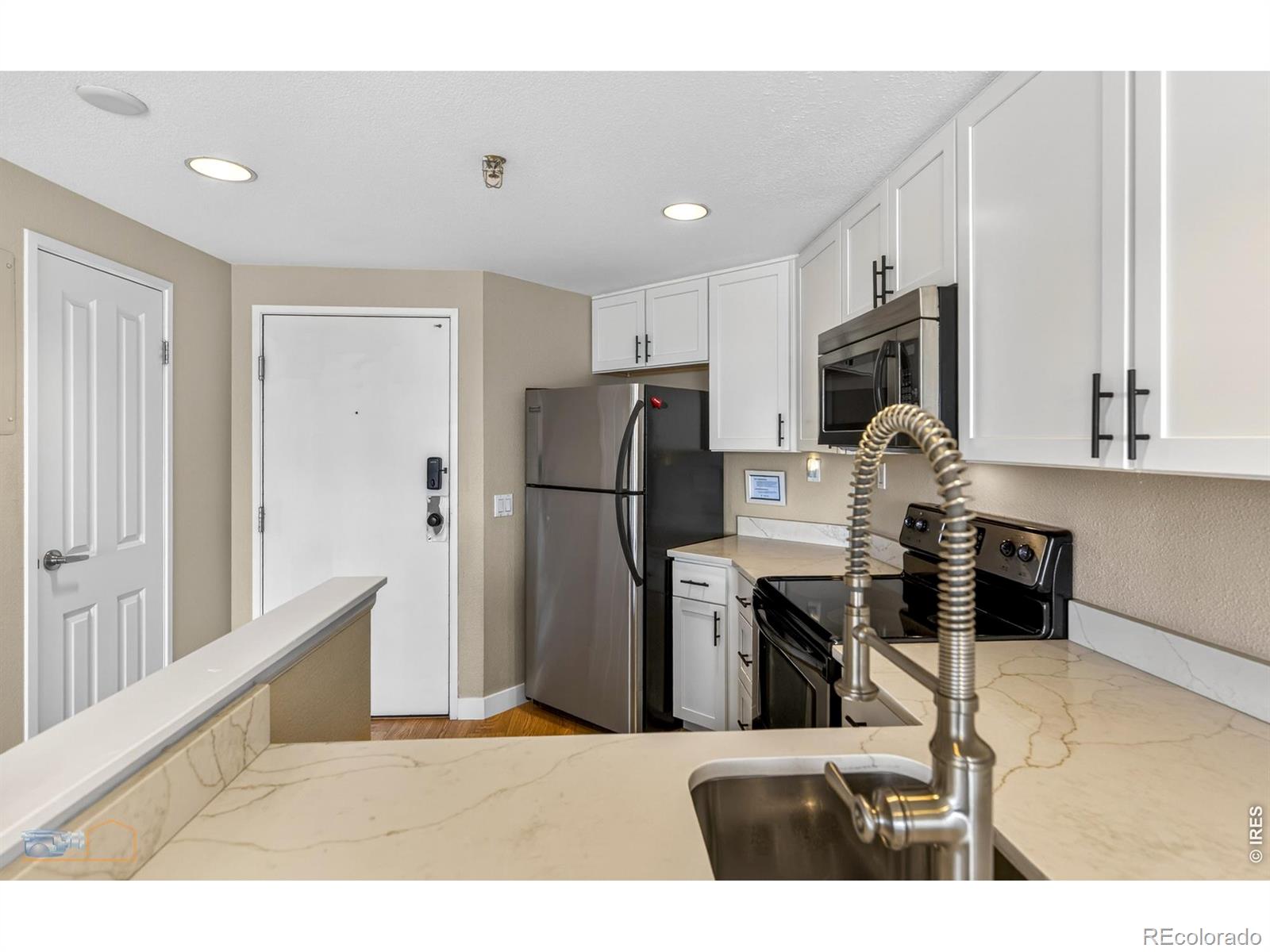 MLS Image #3 for 100  park avenue 1305,denver, Colorado