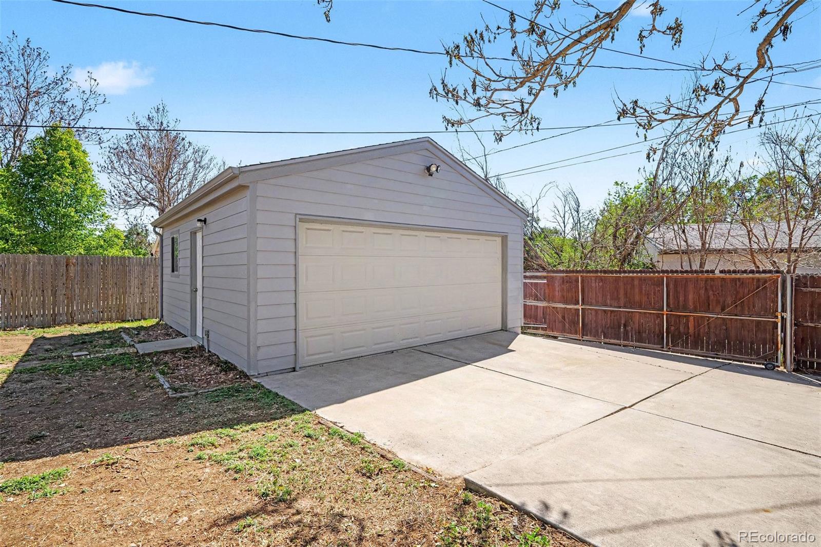 MLS Image #21 for 1785  florence street,aurora, Colorado