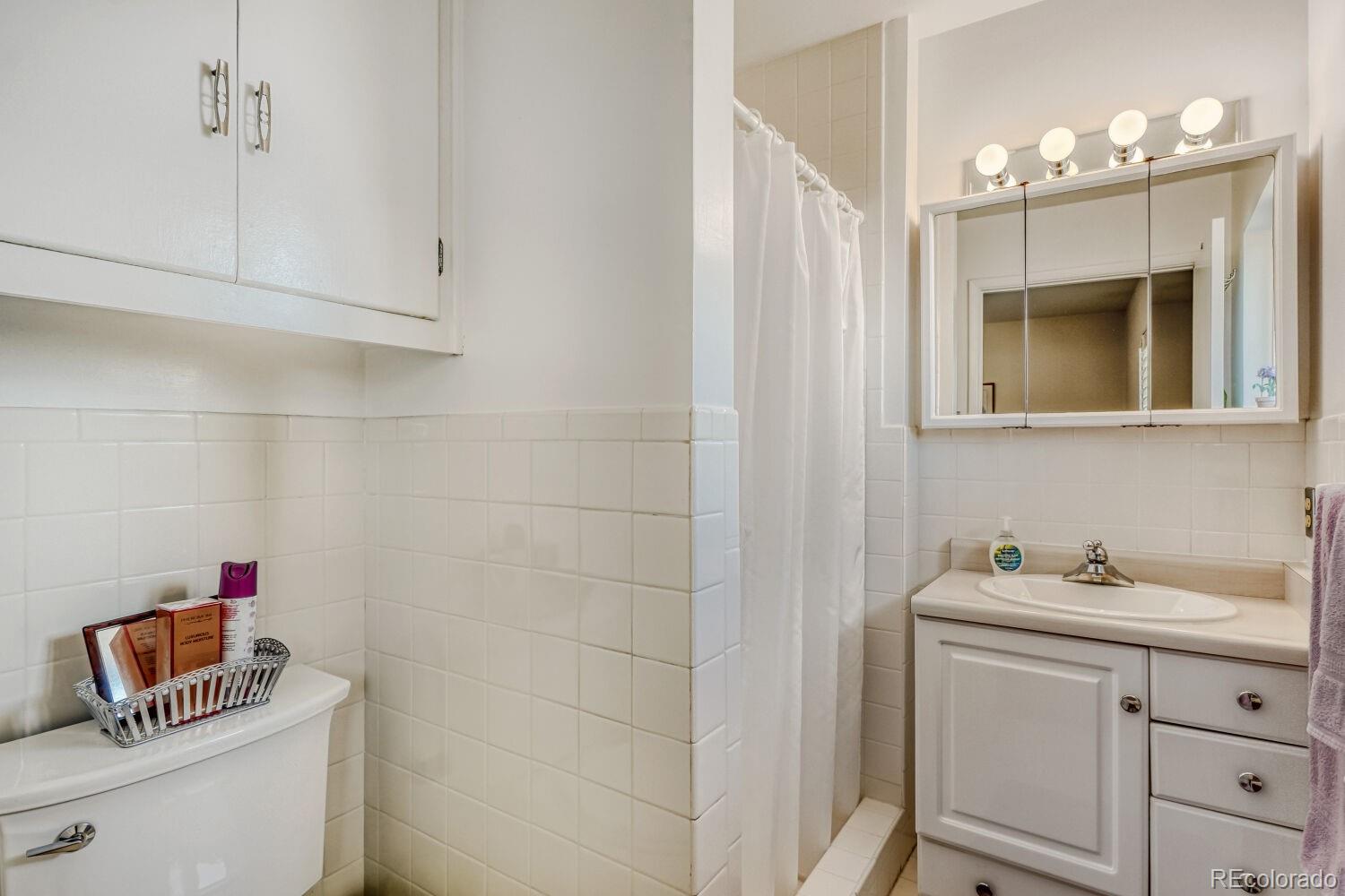 MLS Image #11 for 7934 e hampden circle,denver, Colorado