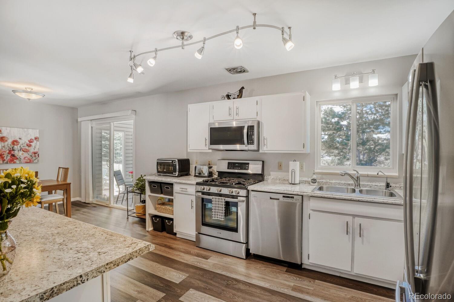 MLS Image #16 for 7934 e hampden circle,denver, Colorado