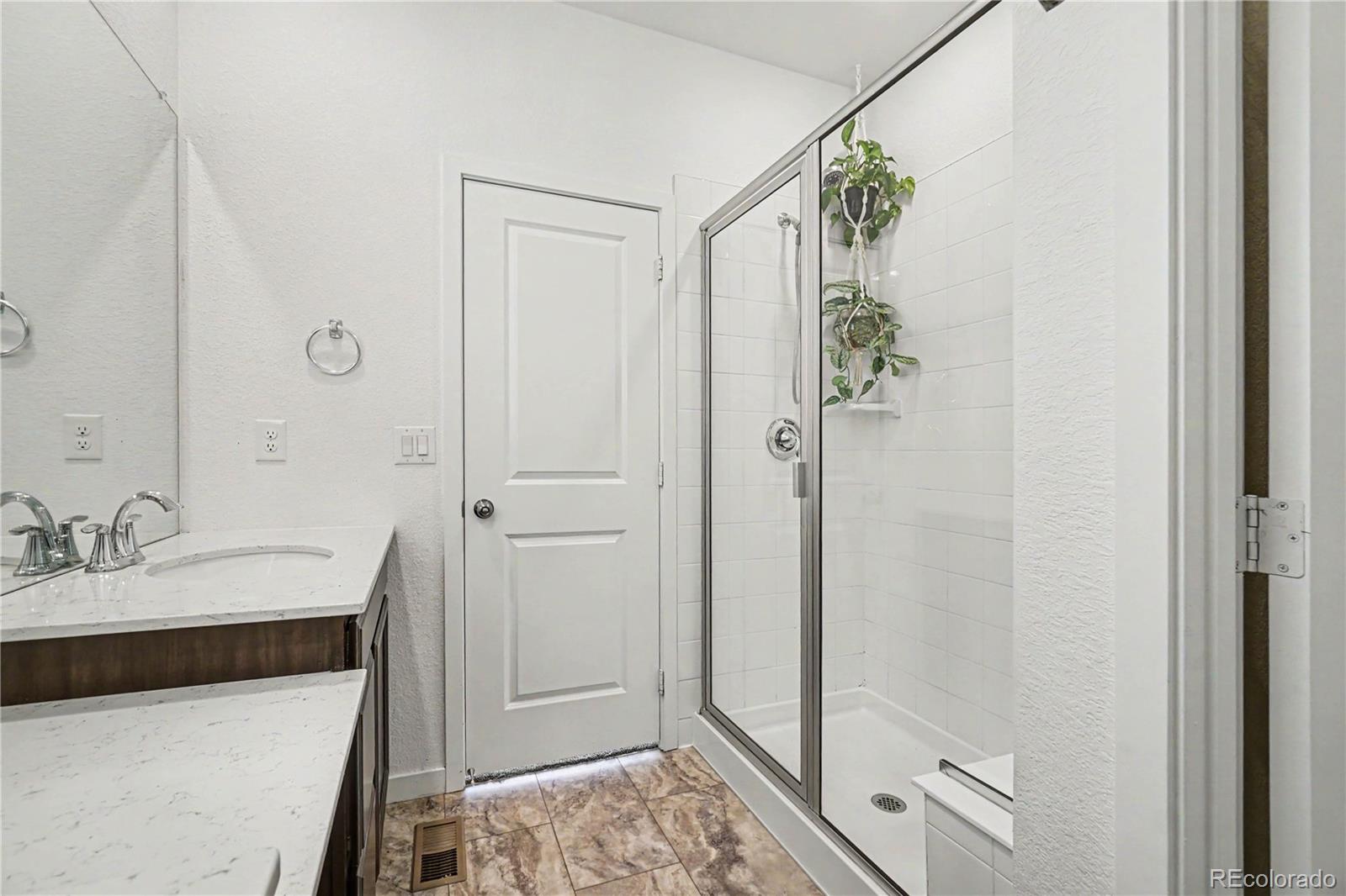 MLS Image #14 for 892  crestone street,johnstown, Colorado