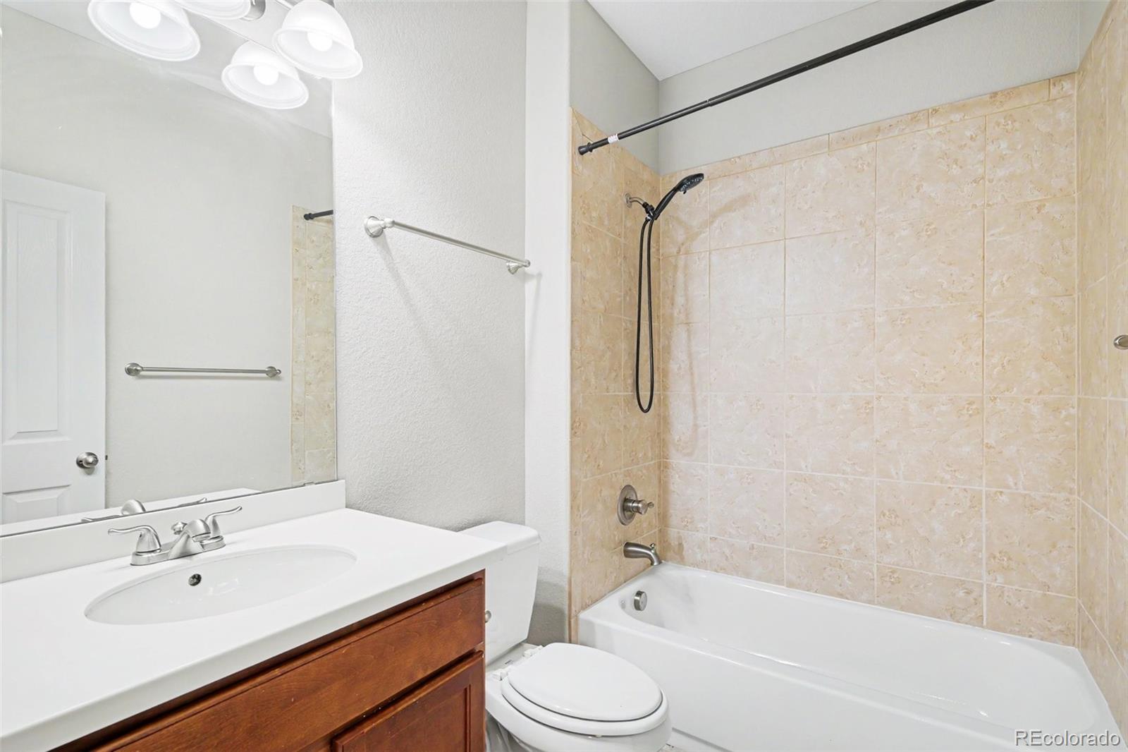 MLS Image #14 for 4956 s tempe way,aurora, Colorado