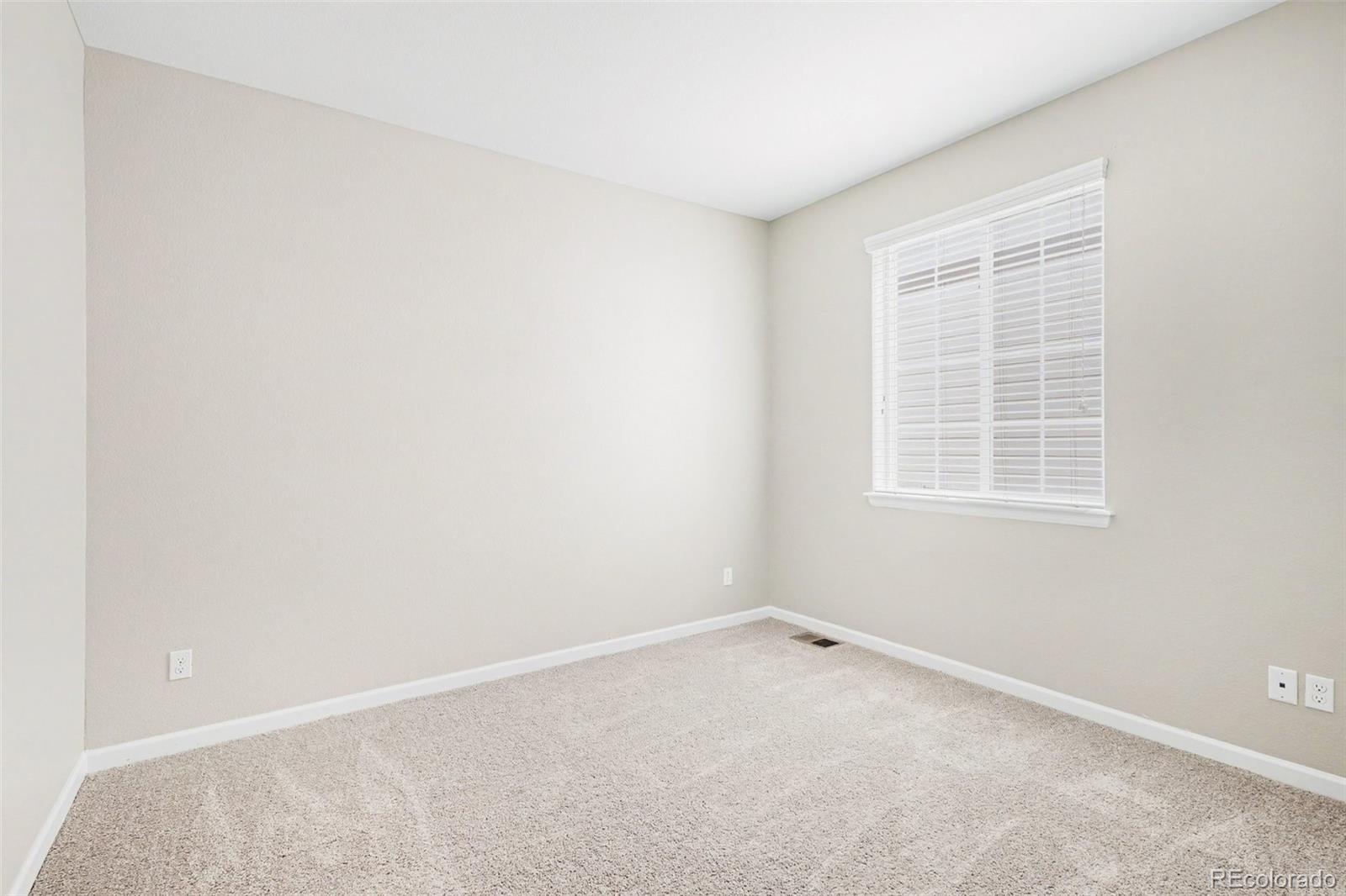 MLS Image #15 for 4956 s tempe way,aurora, Colorado