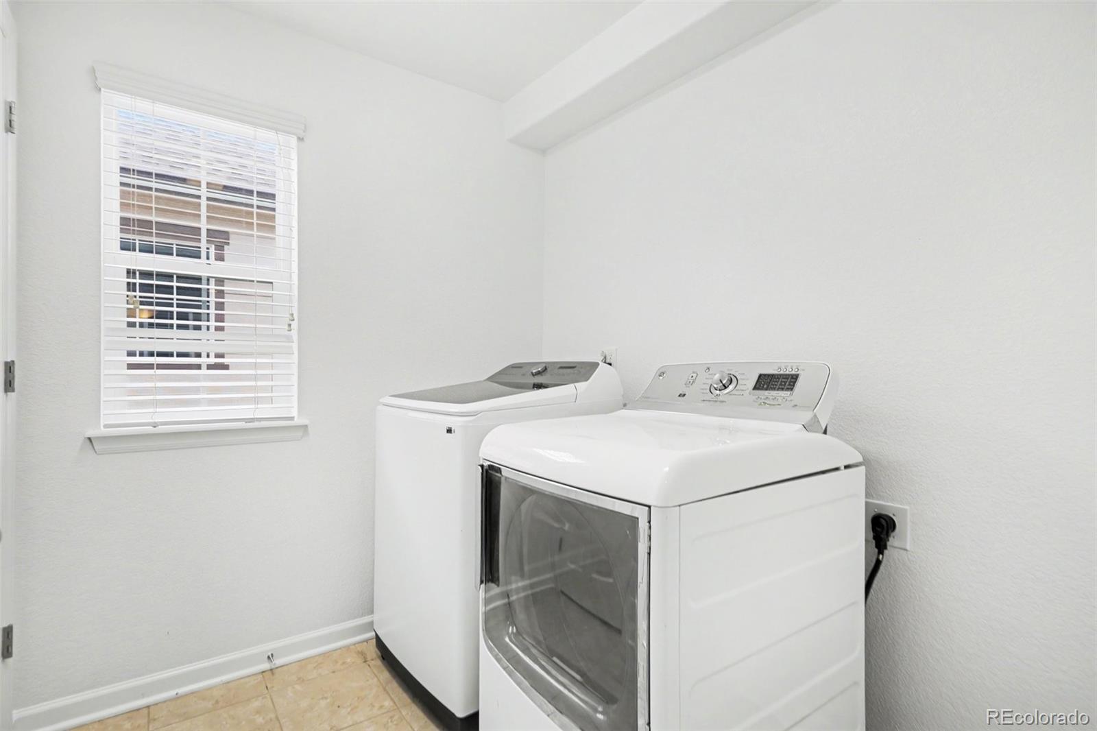 MLS Image #29 for 4956 s tempe way,aurora, Colorado