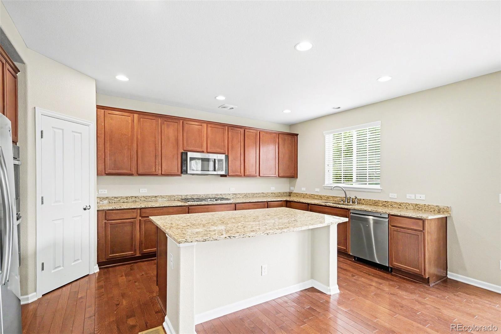 MLS Image #9 for 4956 s tempe way,aurora, Colorado