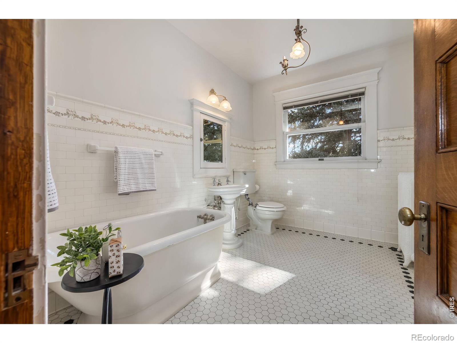 MLS Image #38 for 858  3rd avenue,longmont, Colorado