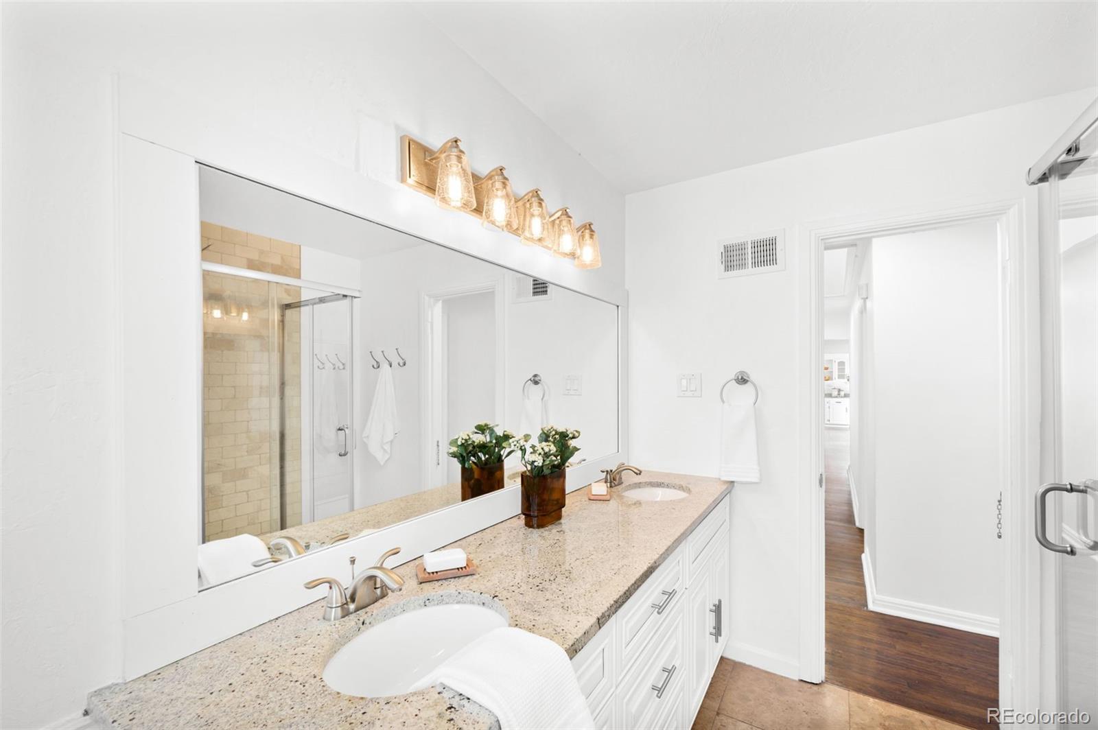 MLS Image #26 for 3035 n monaco st parkway,denver, Colorado