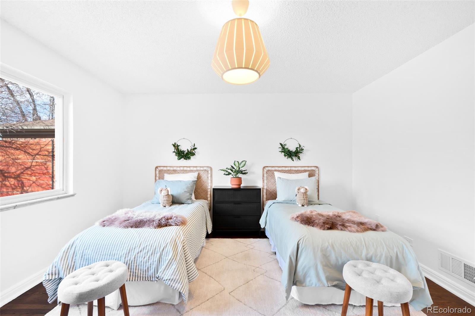 MLS Image #29 for 3035 n monaco st parkway,denver, Colorado