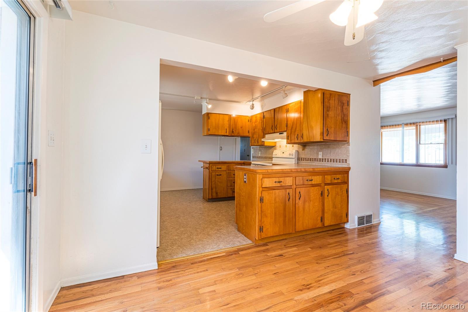 MLS Image #17 for 1495 w 10th avenue,broomfield, Colorado