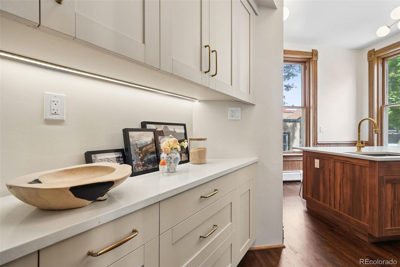 MLS Image #22 for 2104  glenarm place,denver, Colorado
