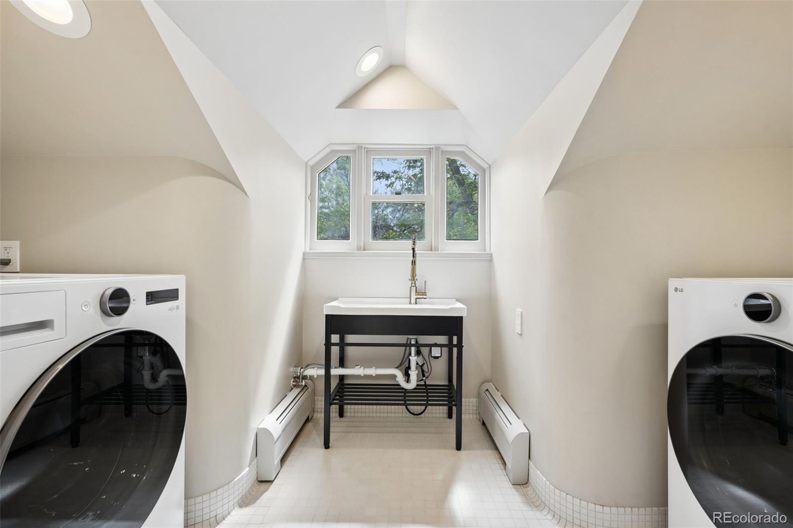 MLS Image #39 for 2104  glenarm place,denver, Colorado