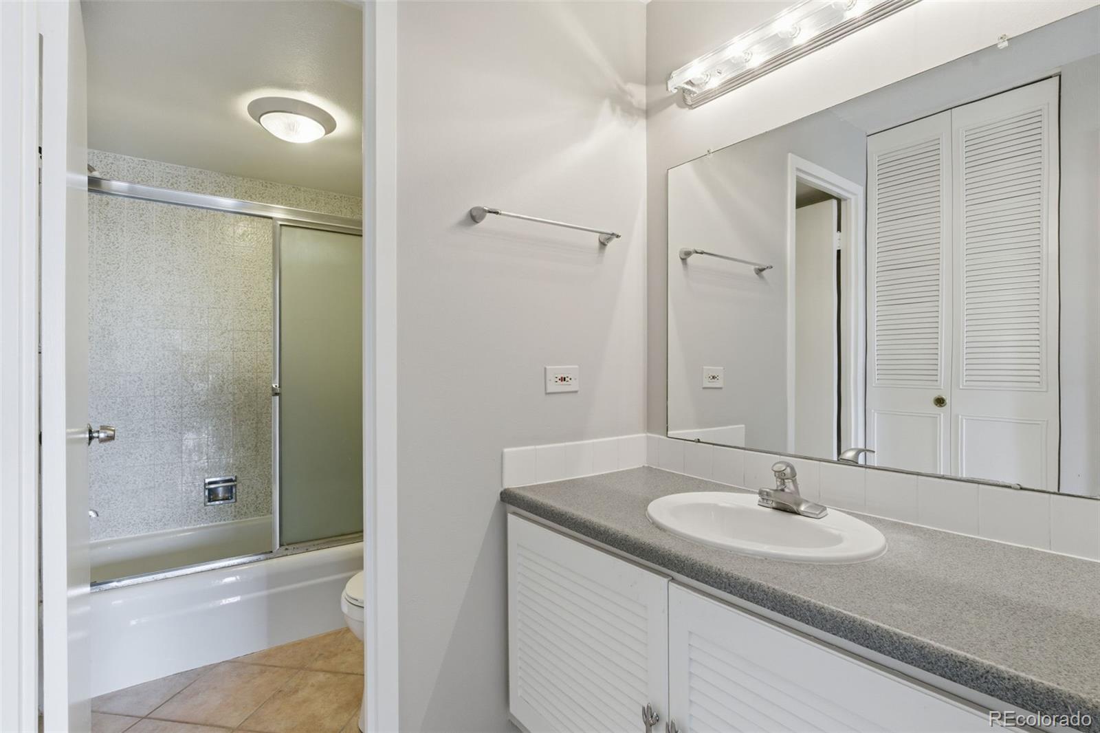 MLS Image #6 for 955  eudora street,denver, Colorado