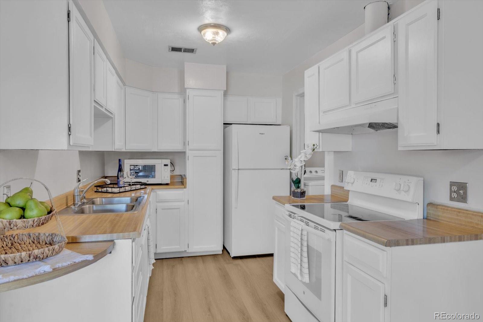 MLS Image #7 for 2036 w 101st avenue,thornton, Colorado