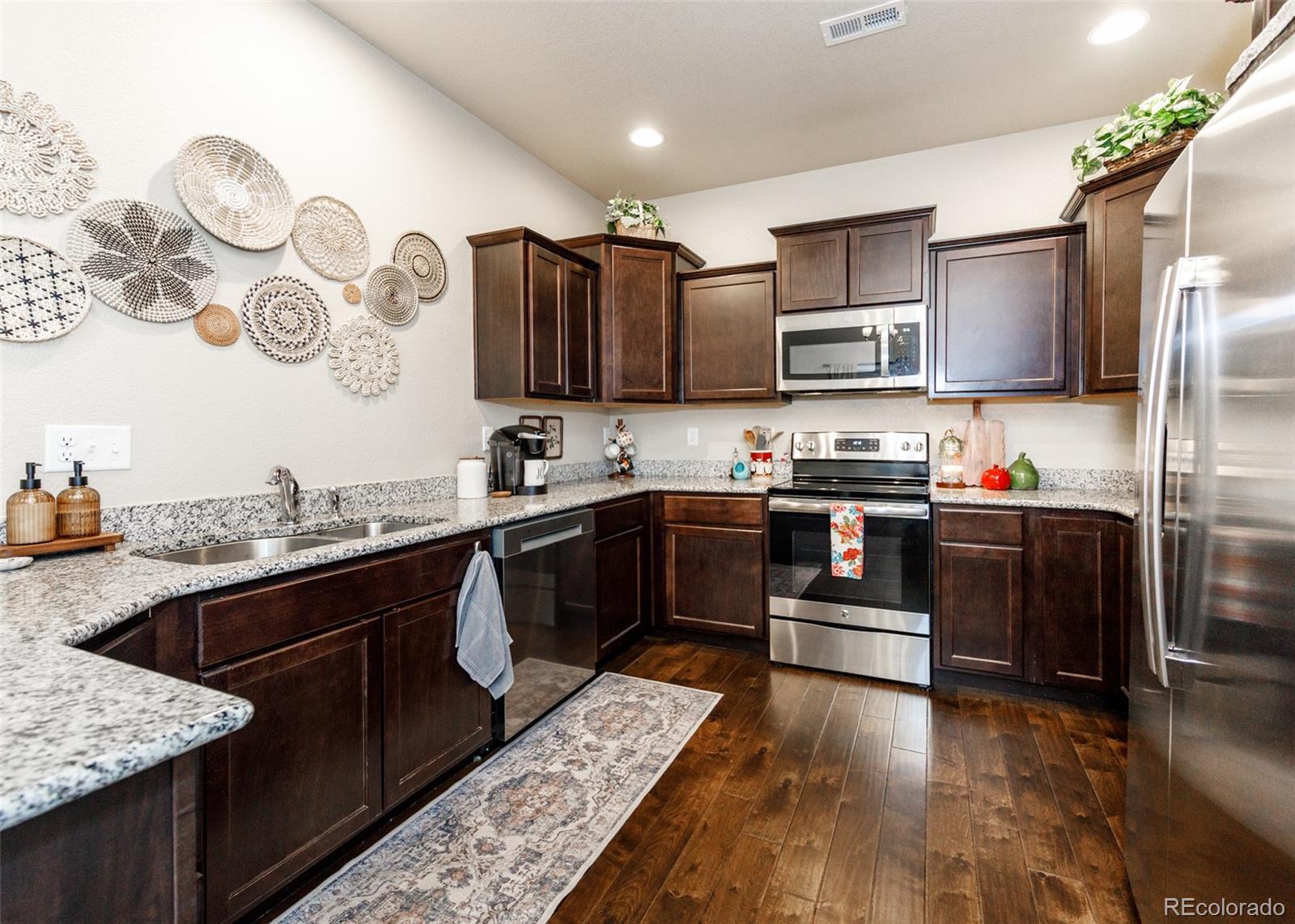 MLS Image #11 for 5640  shamrock heights,colorado springs, Colorado