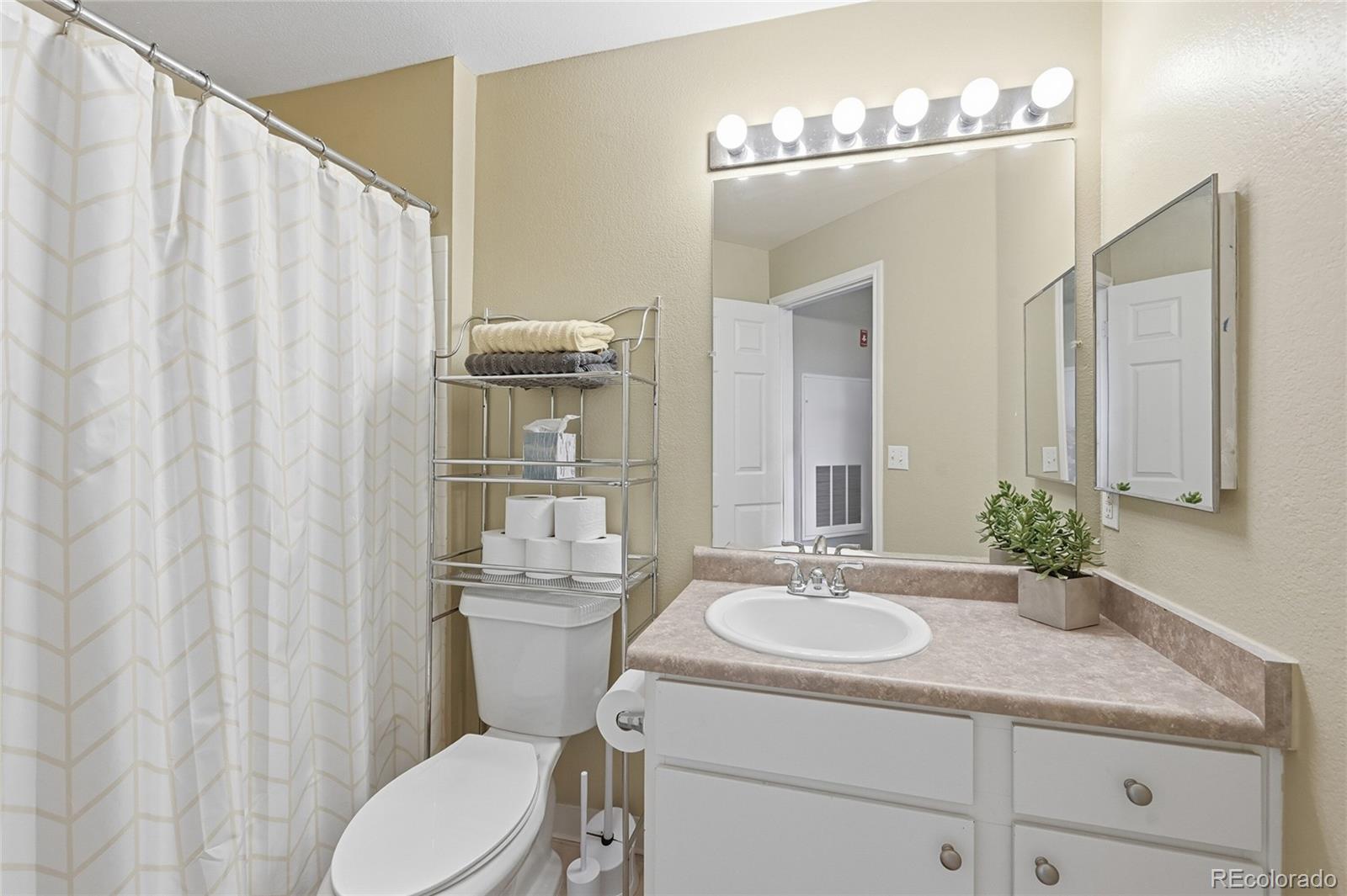 MLS Image #13 for 12858  ironstone way,parker, Colorado