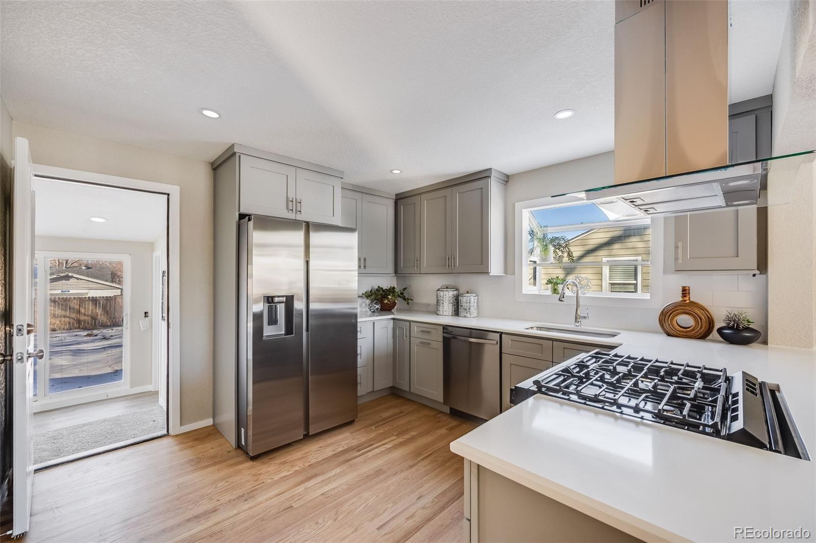MLS Image #8 for 4745 s sherman street,englewood, Colorado