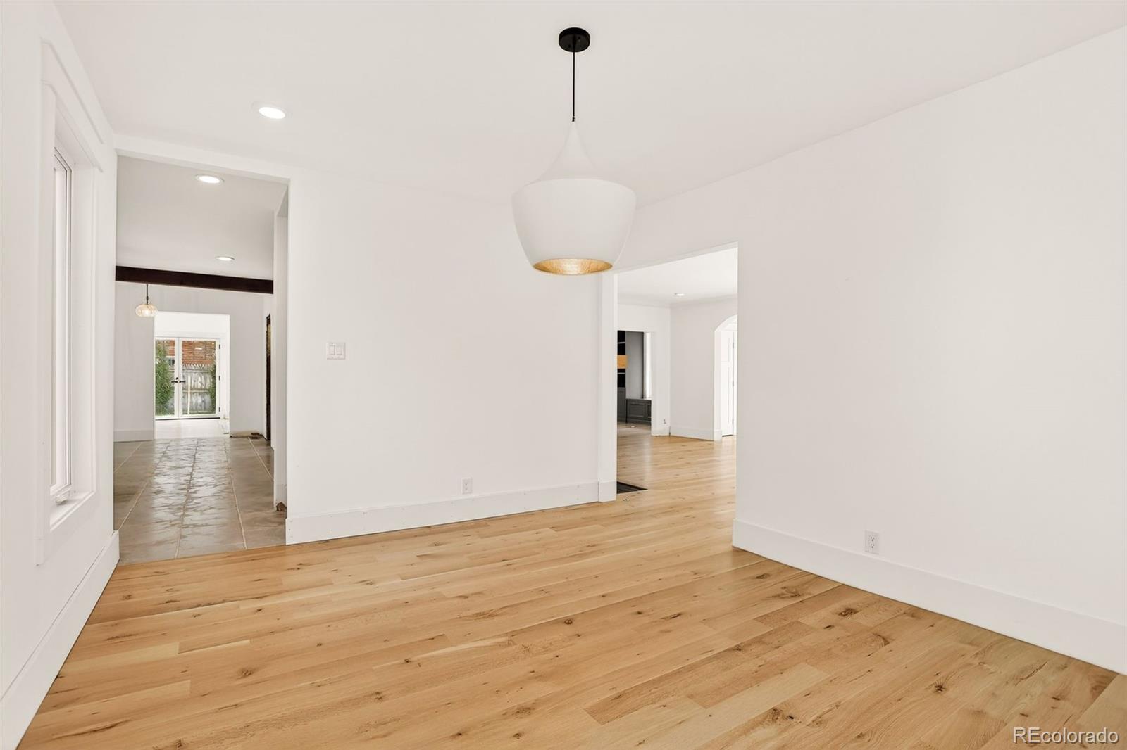 MLS Image #11 for 250  ash street,denver, Colorado