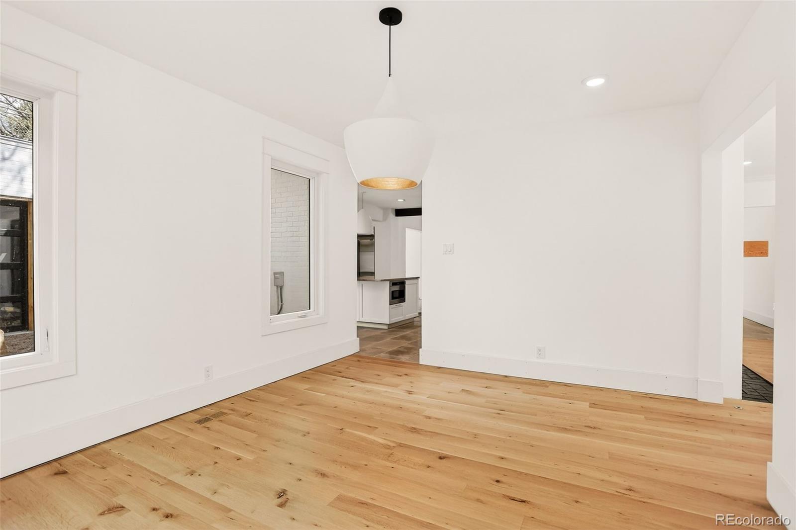 MLS Image #12 for 250  ash street,denver, Colorado