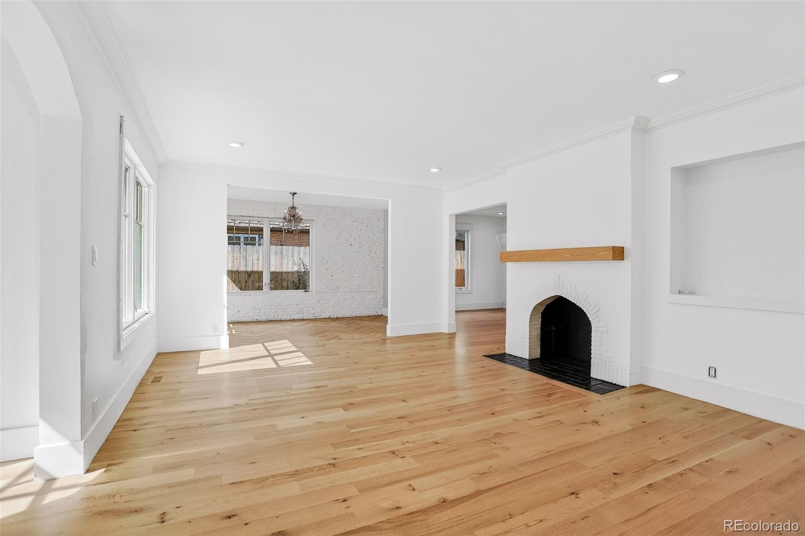MLS Image #18 for 250  ash street,denver, Colorado