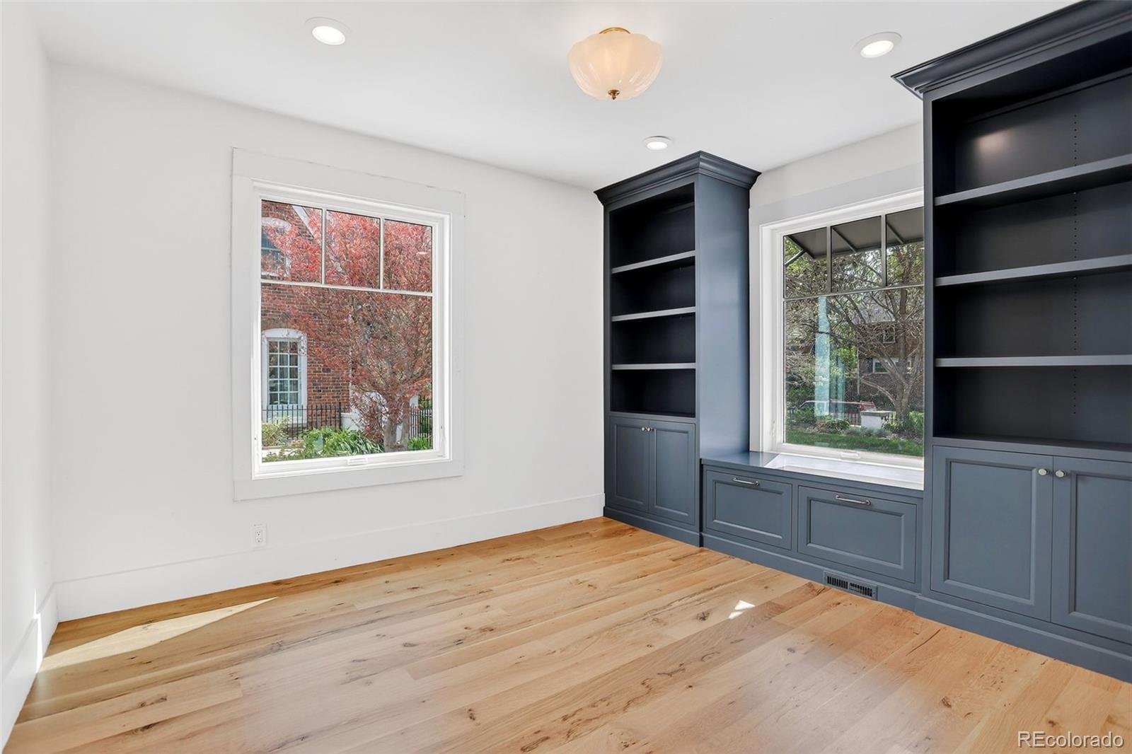 MLS Image #19 for 250  ash street,denver, Colorado