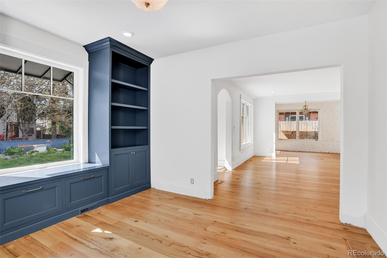 MLS Image #20 for 250  ash street,denver, Colorado