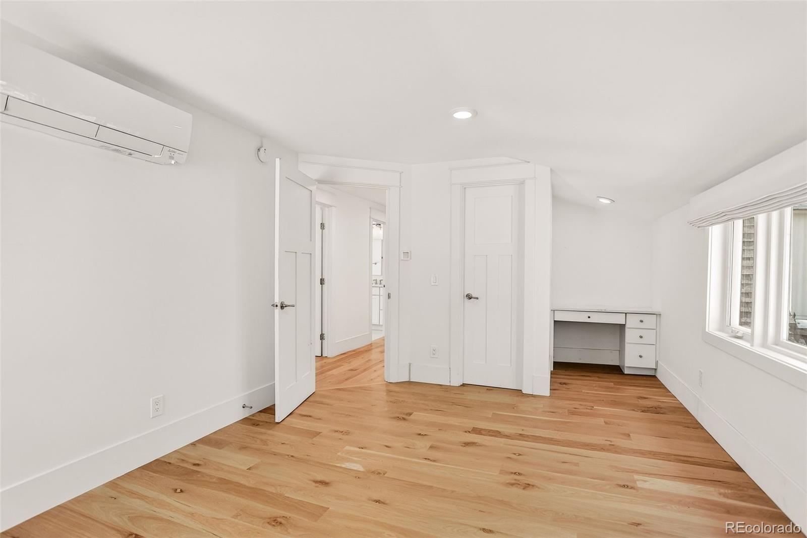 MLS Image #28 for 250  ash street,denver, Colorado