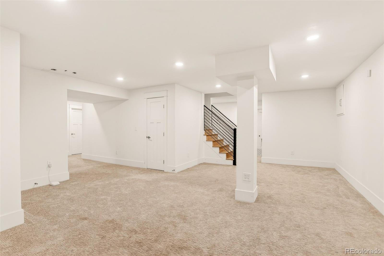 MLS Image #31 for 250  ash street,denver, Colorado
