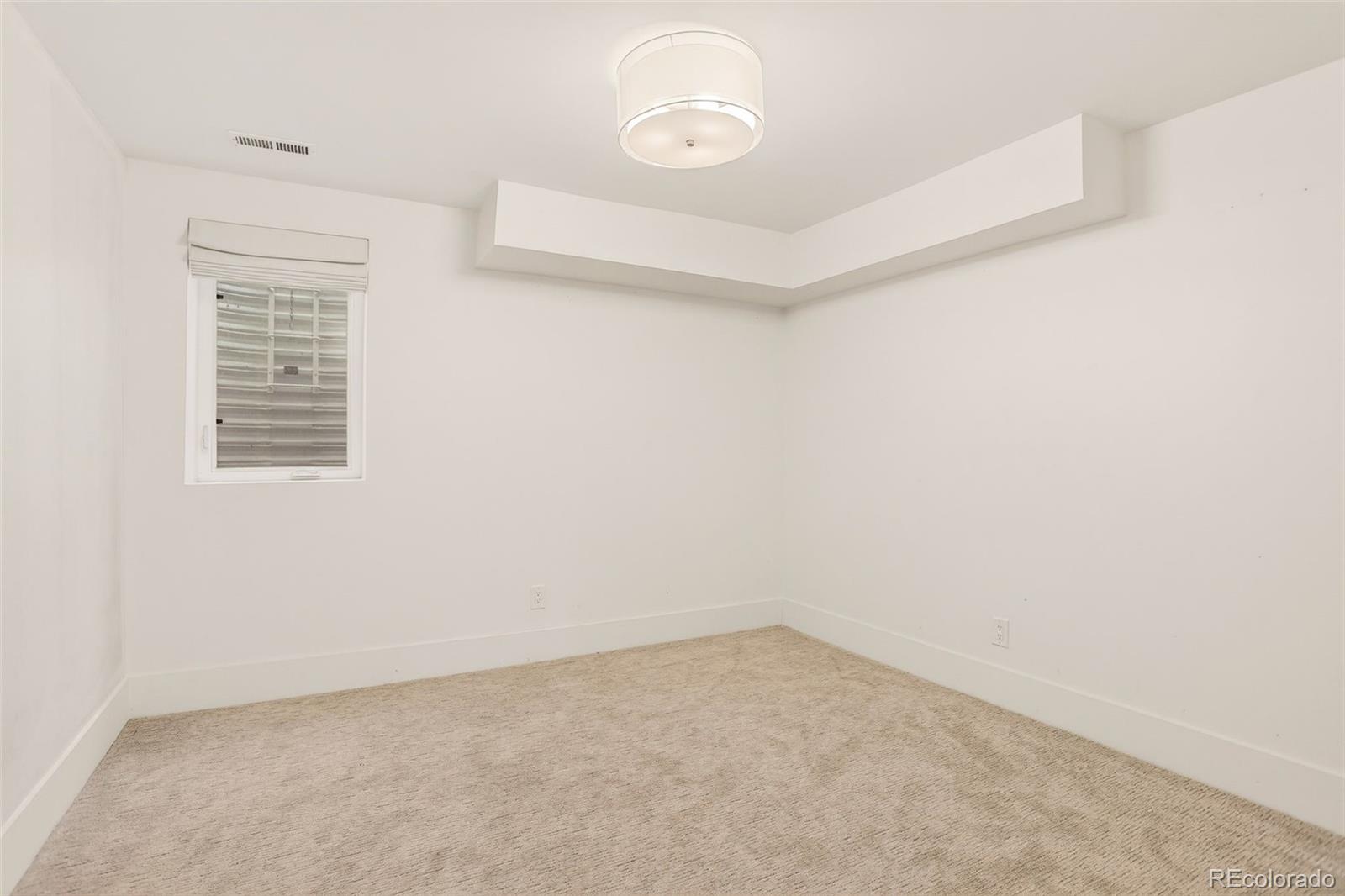 MLS Image #36 for 250  ash street,denver, Colorado