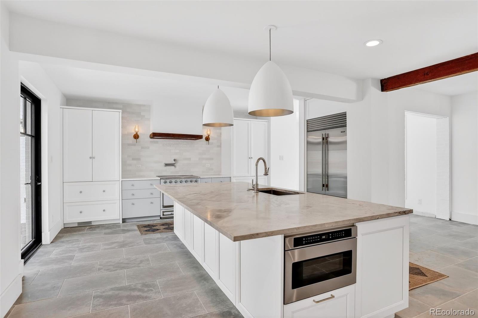 MLS Image #5 for 250  ash street,denver, Colorado