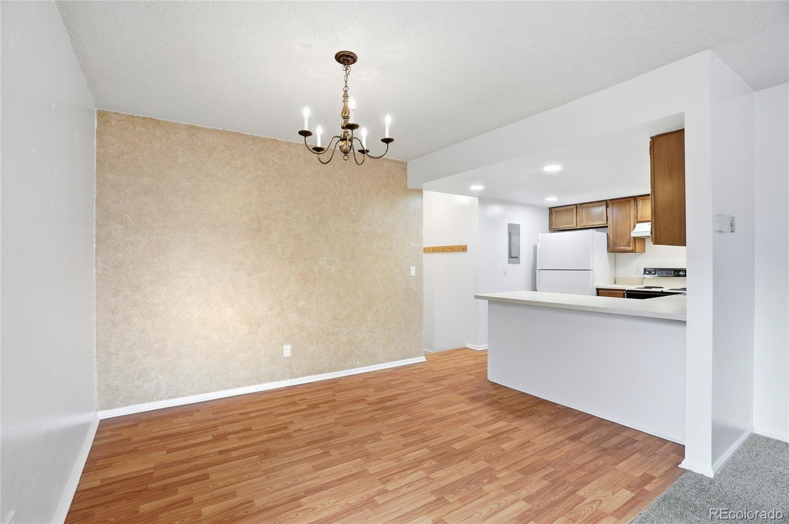 MLS Image #11 for 8425  everett way,arvada, Colorado