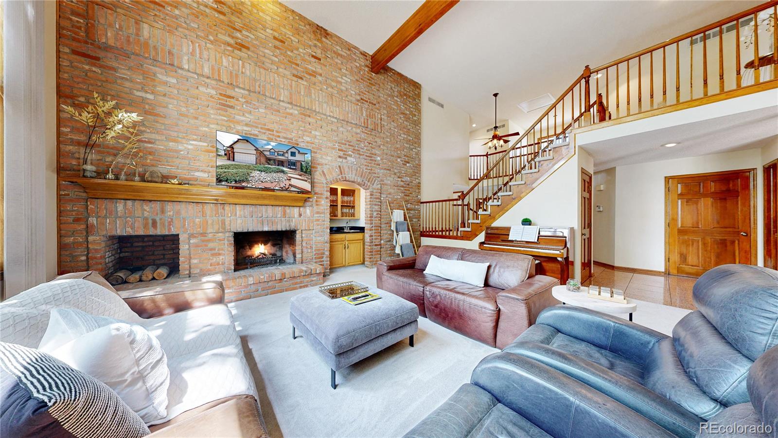 MLS Image #10 for 2462  country club loop,denver, Colorado