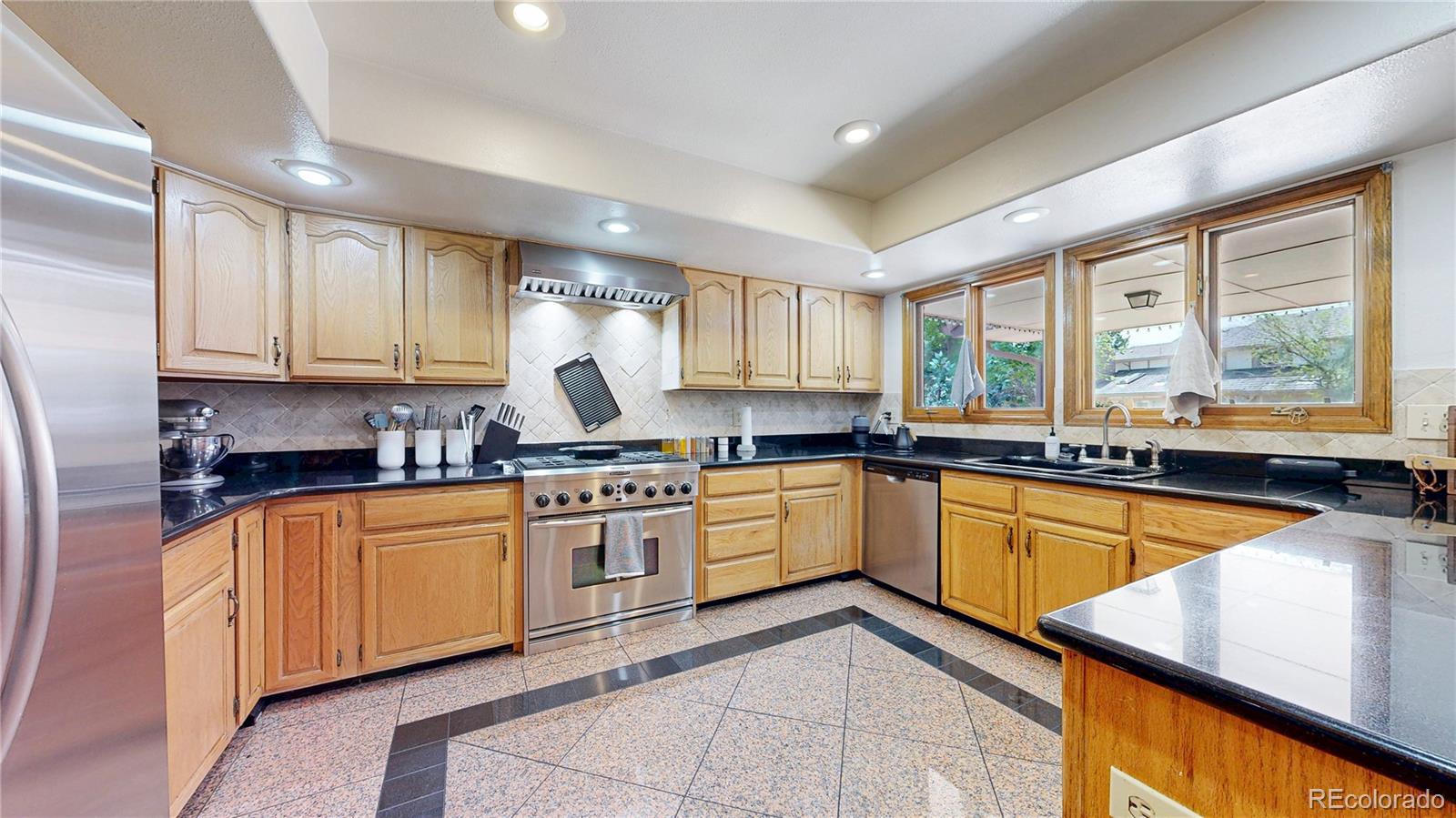 MLS Image #12 for 2462  country club loop,denver, Colorado