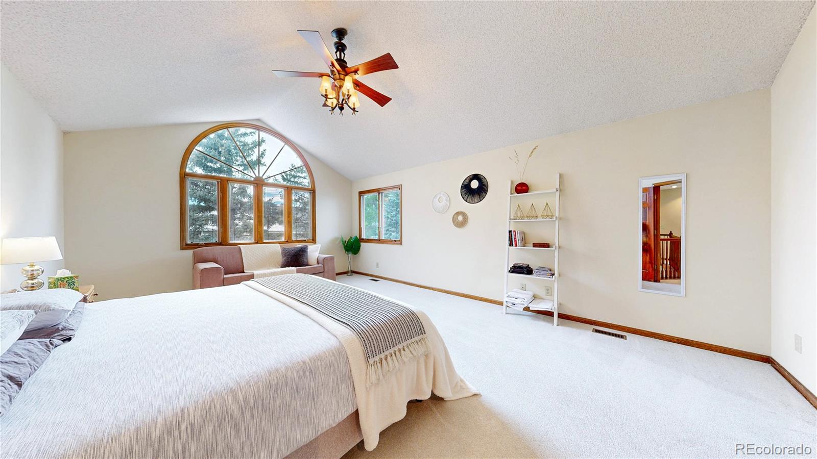 MLS Image #19 for 2462  country club loop,denver, Colorado
