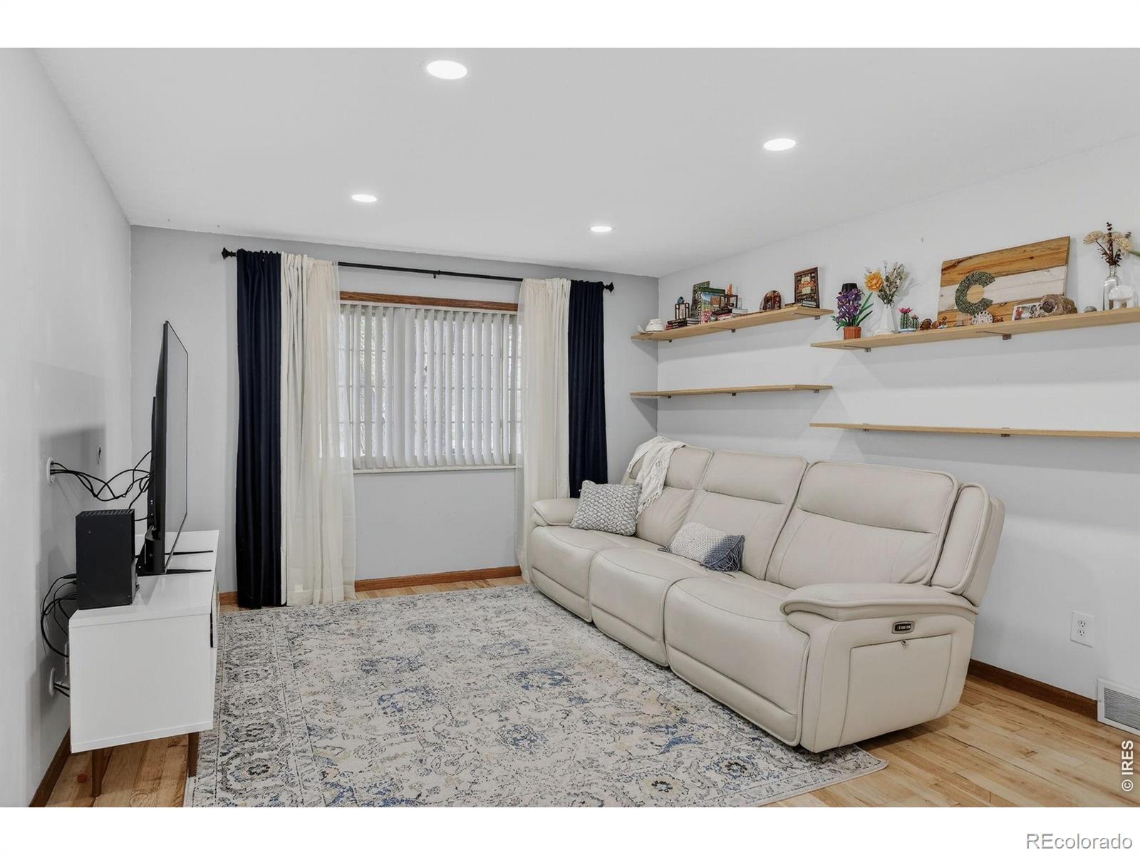 MLS Image #5 for 1027  cottonwood drive,windsor, Colorado