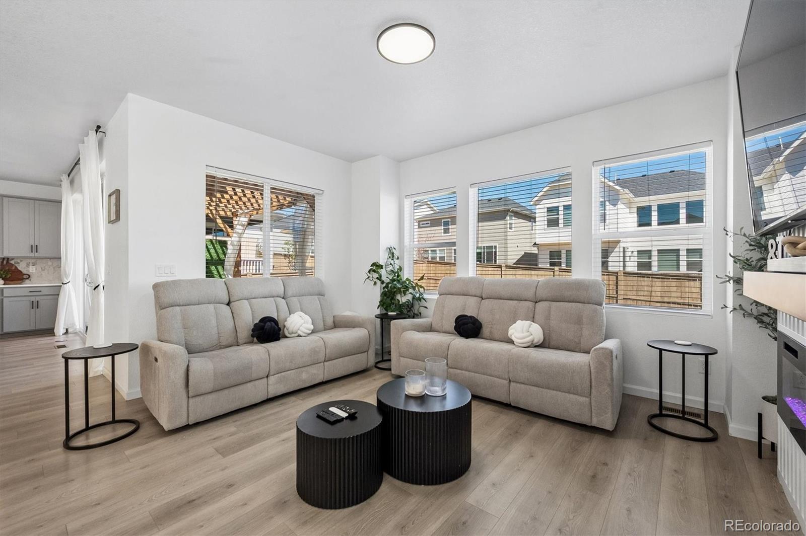 MLS Image #2 for 17583  lobo lane,parker, Colorado