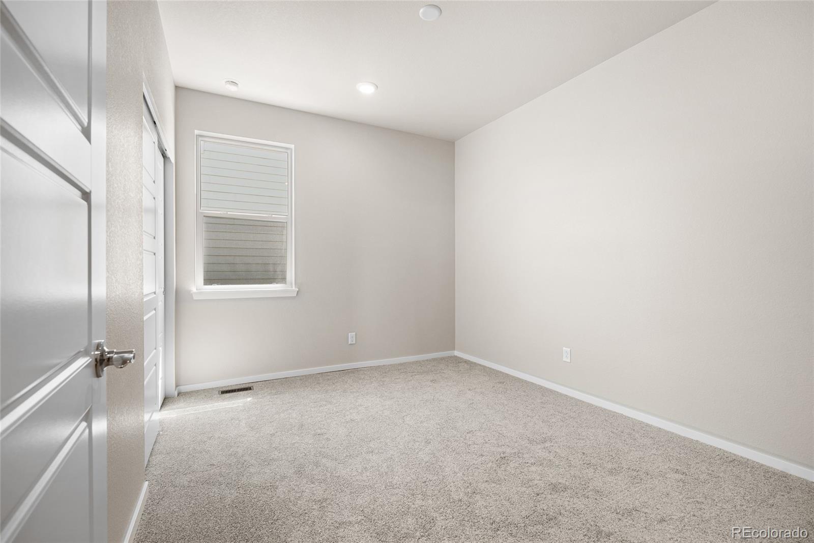 MLS Image #14 for 2722  mosker street,strasburg, Colorado