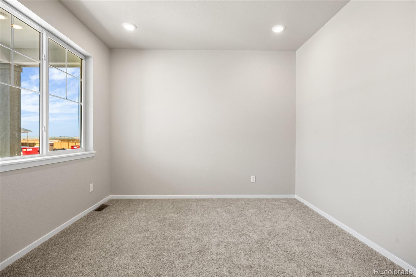 MLS Image #4 for 2722  mosker street,strasburg, Colorado