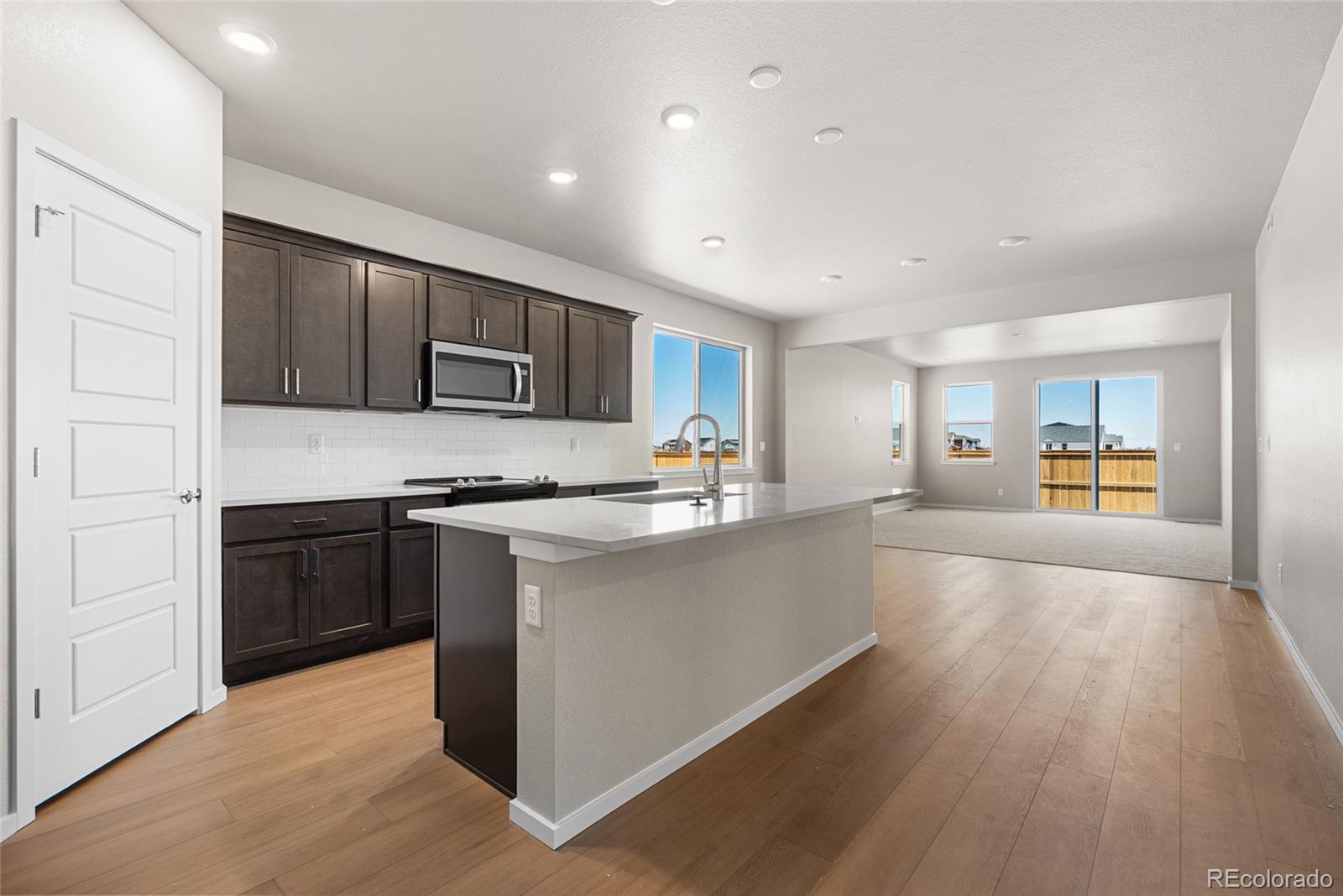 MLS Image #6 for 2722  mosker street,strasburg, Colorado