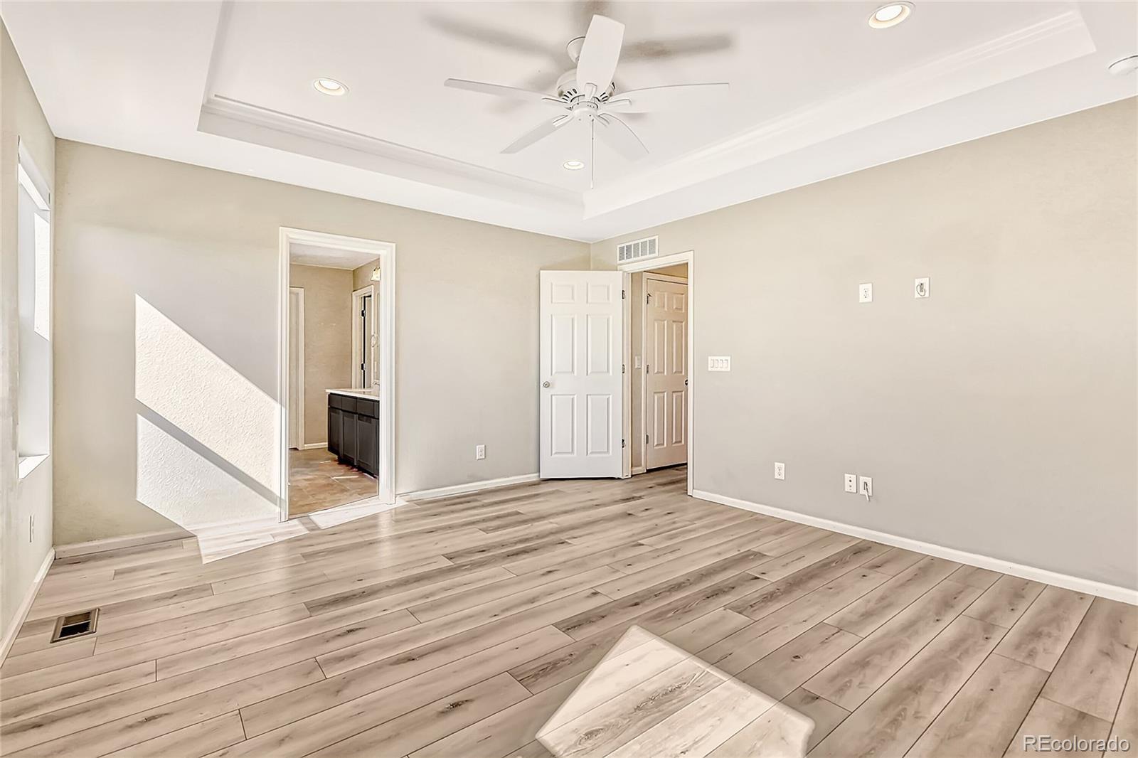 MLS Image #11 for 4716  jasper street,denver, Colorado