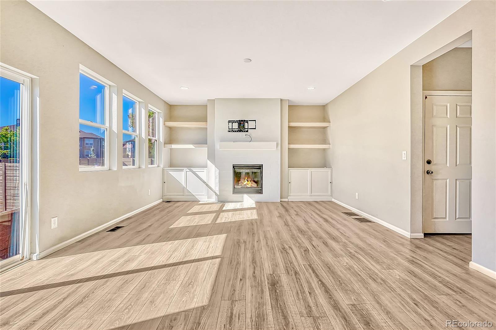 MLS Image #6 for 4716  jasper street,denver, Colorado