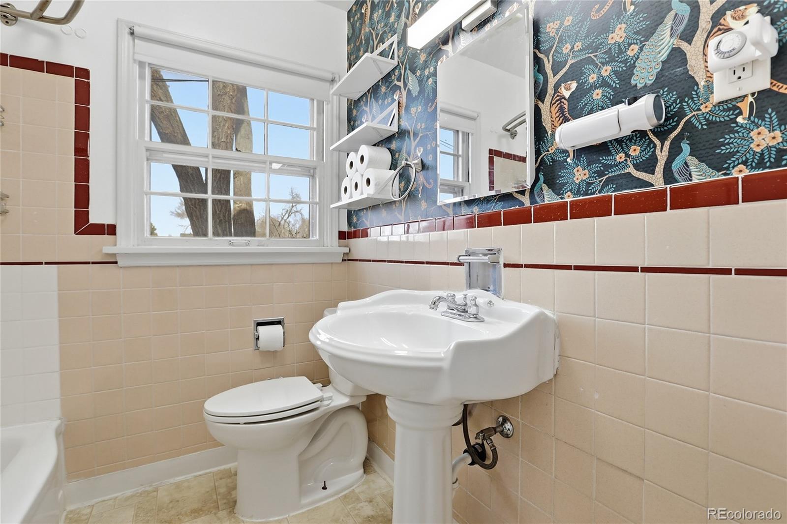 MLS Image #22 for 6925 w 14th avenue,lakewood, Colorado