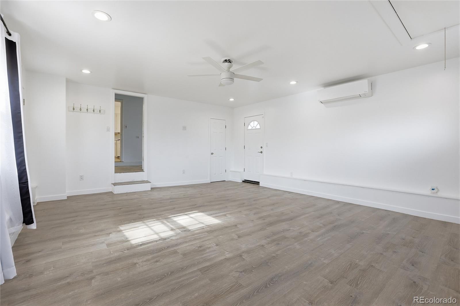 MLS Image #5 for 6925 w 14th avenue,lakewood, Colorado