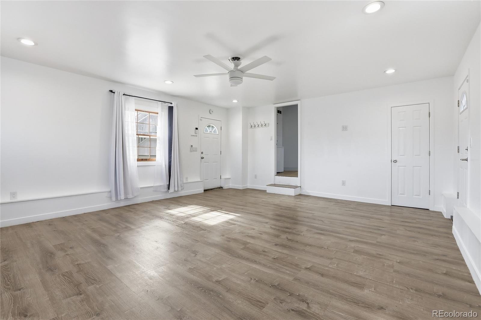MLS Image #6 for 6925 w 14th avenue,lakewood, Colorado